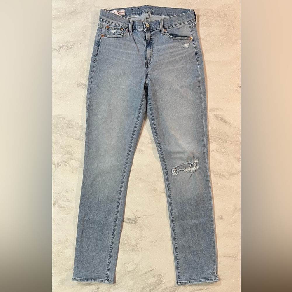 GAP Classic Straight Mid Rise Light Wash Distressed Jeans Size 30/10 Tall - Picture 3 of 5